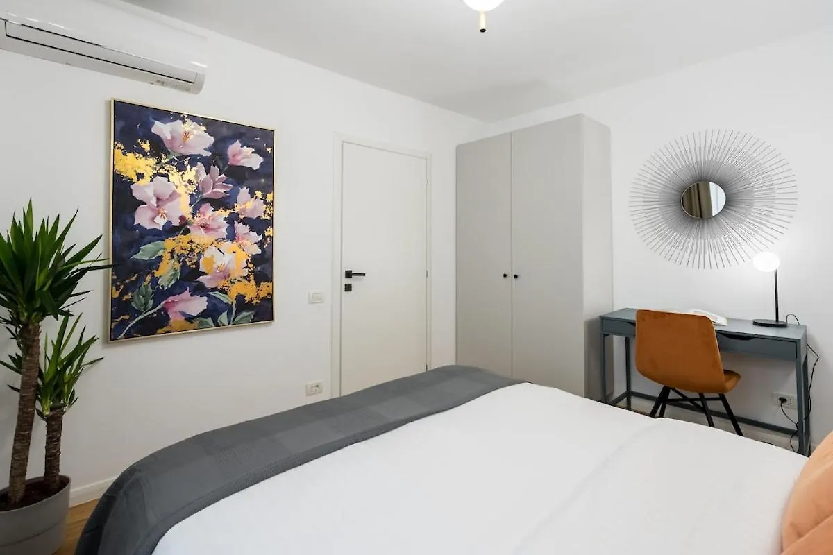 Bright Apartment - Top Location - Charming Balcony Bucarest Roumanie