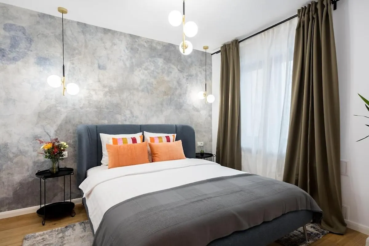 Bright Apartment - Top Location - Charming Balcony Bucharest Romania