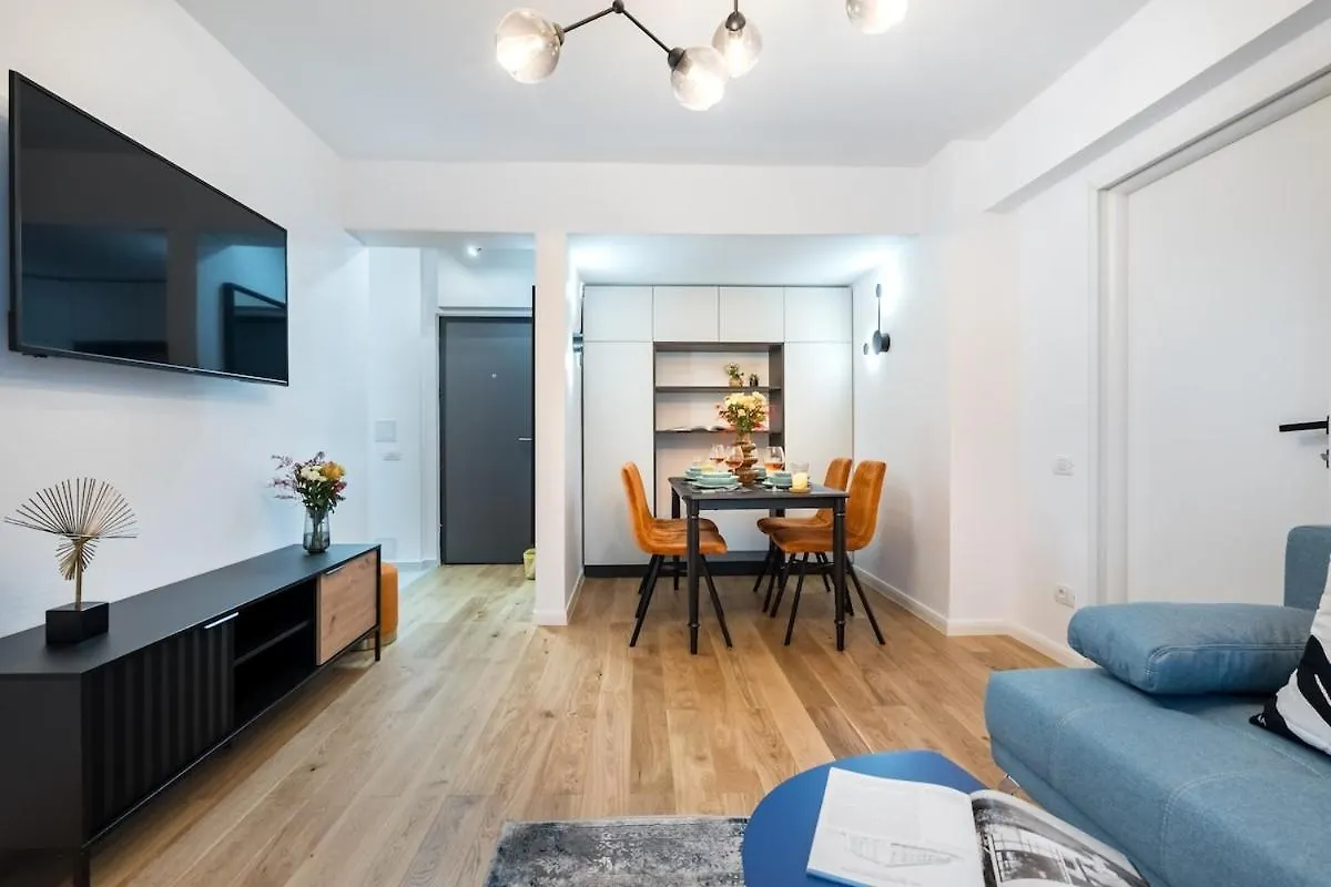 Bright Apartment - Top Location - Charming Balcony Bucharest