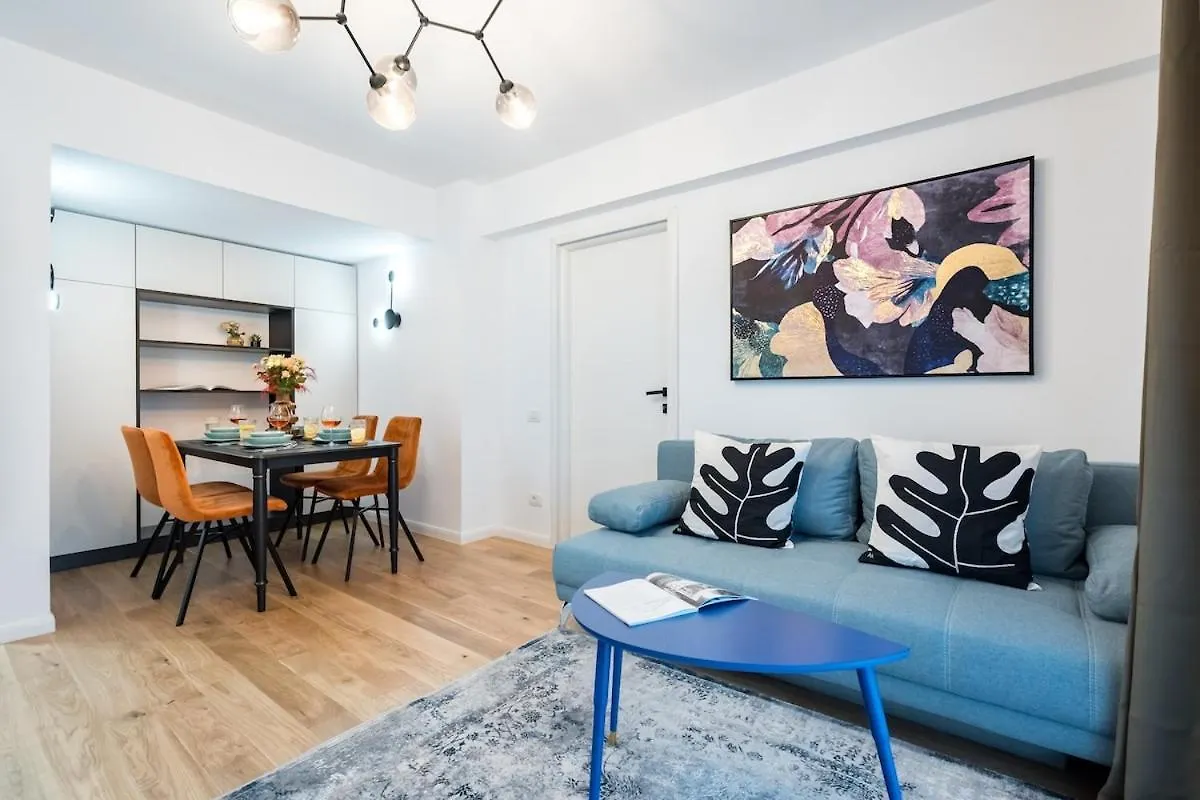 Bright Apartment - Top Location - Charming Balcony Boekarest