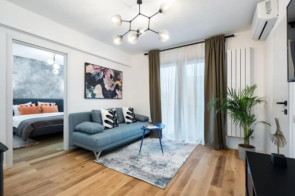 Bright Apartment - Top Location - Charming Balcony Boekarest